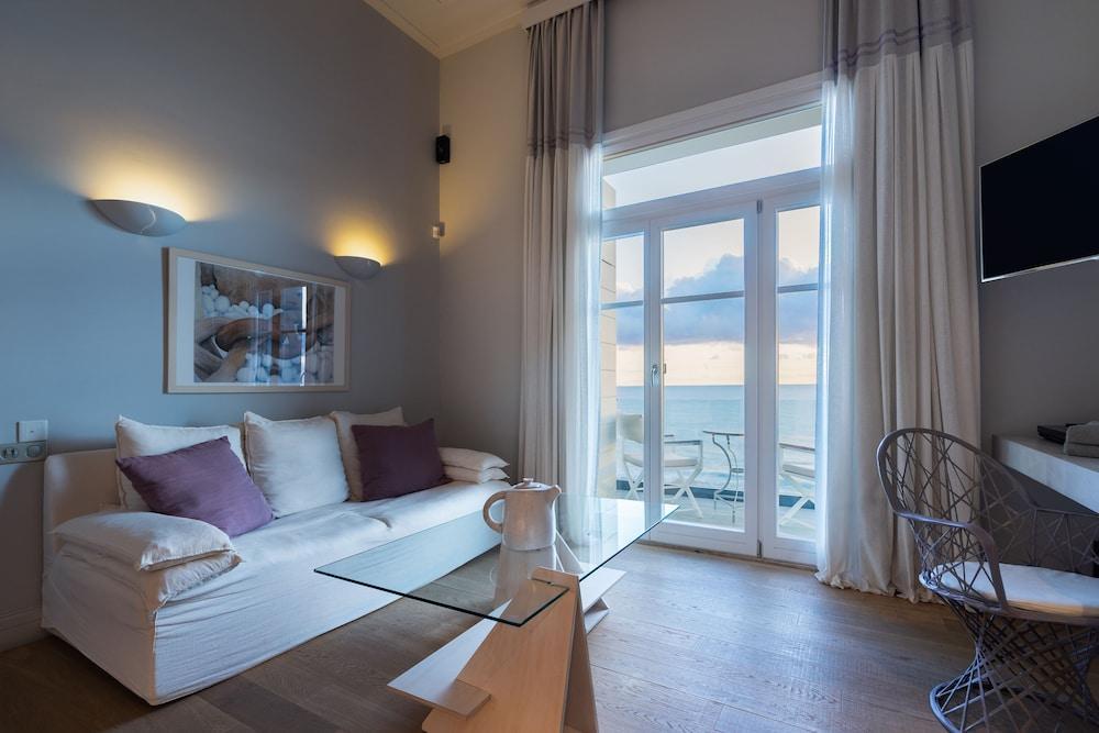 Dexamenes Seaside Hotel Курута Экстерьер фото